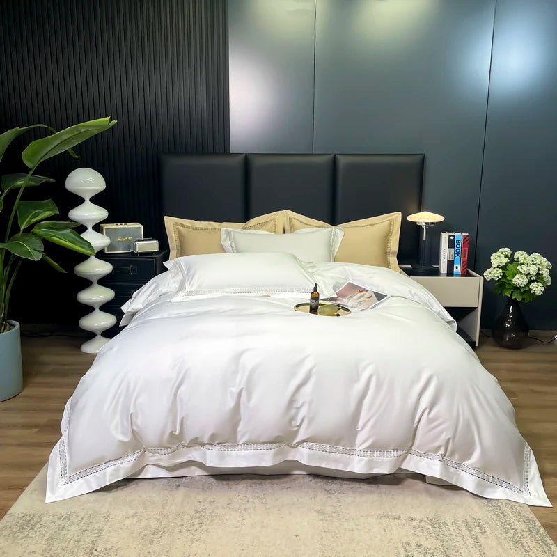 Luxury 1000TC Egyptian Cotton  Bedding Set - 4 Pieces | Hollow Wide Edge Design