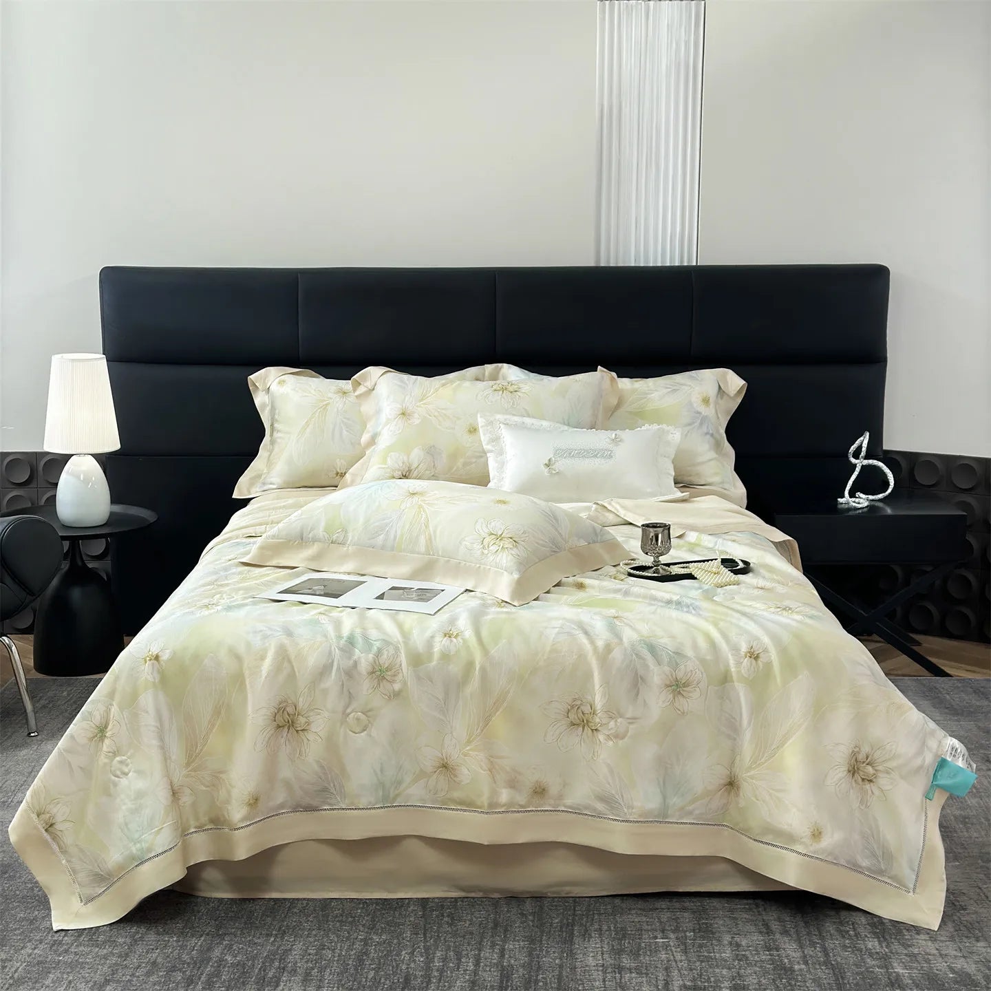 4-Piece Floral Plant Print 500TC Lyocell Summer Comforter Set | Soft Silky Cooling Bedding |